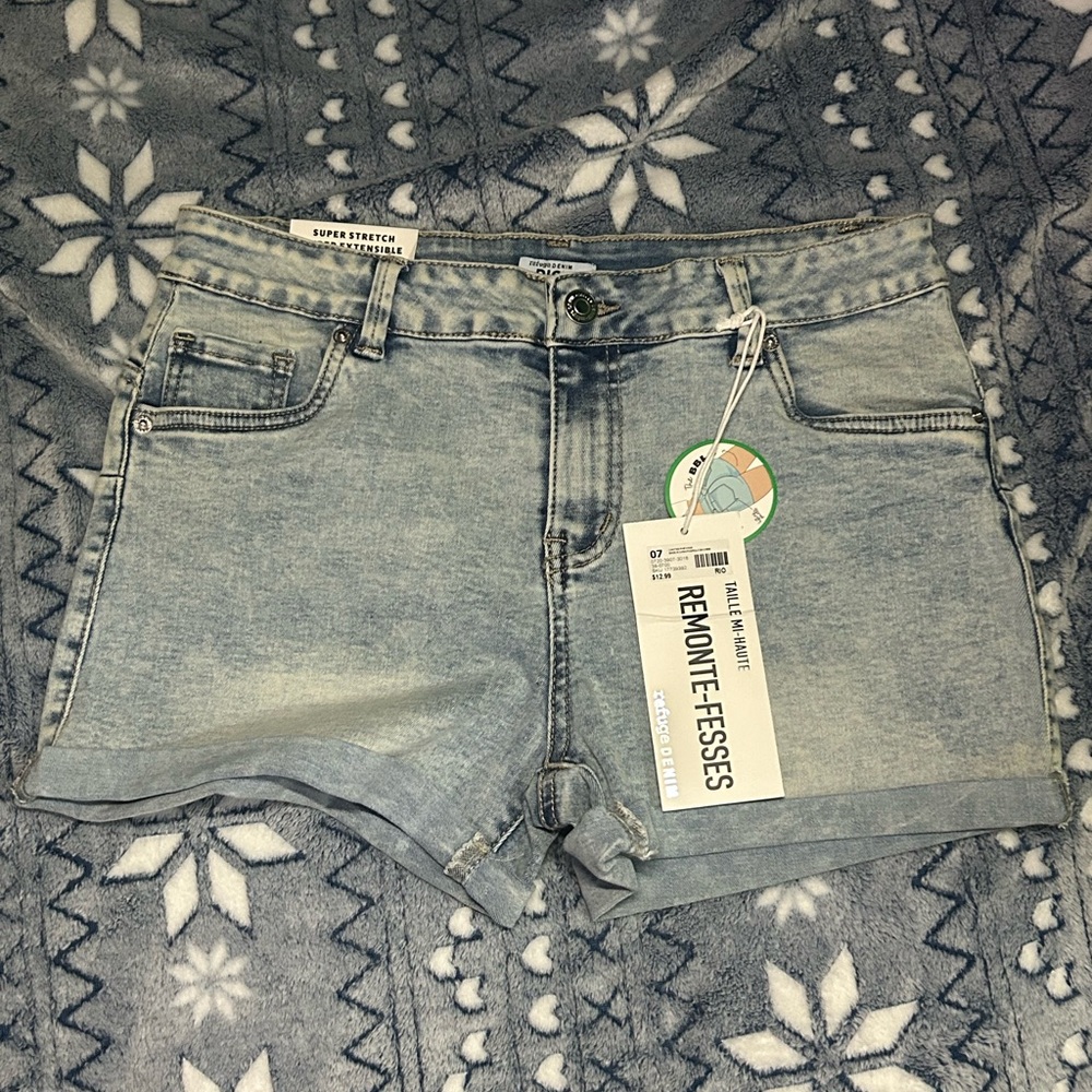 Refuge Denim Mid Rise Shorts